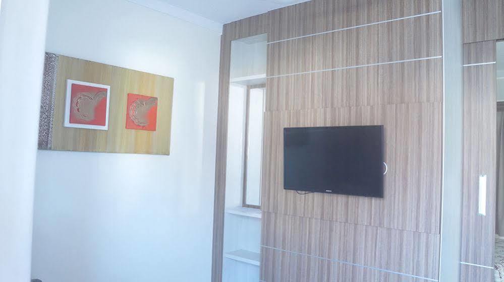 Lacqua Diroma Iv Via Caldas 2*
